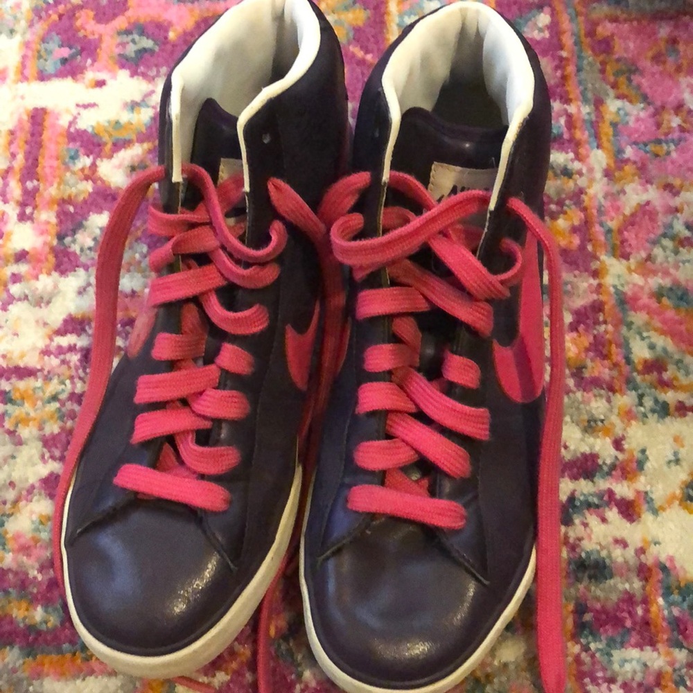 Nike Tennis shoes
